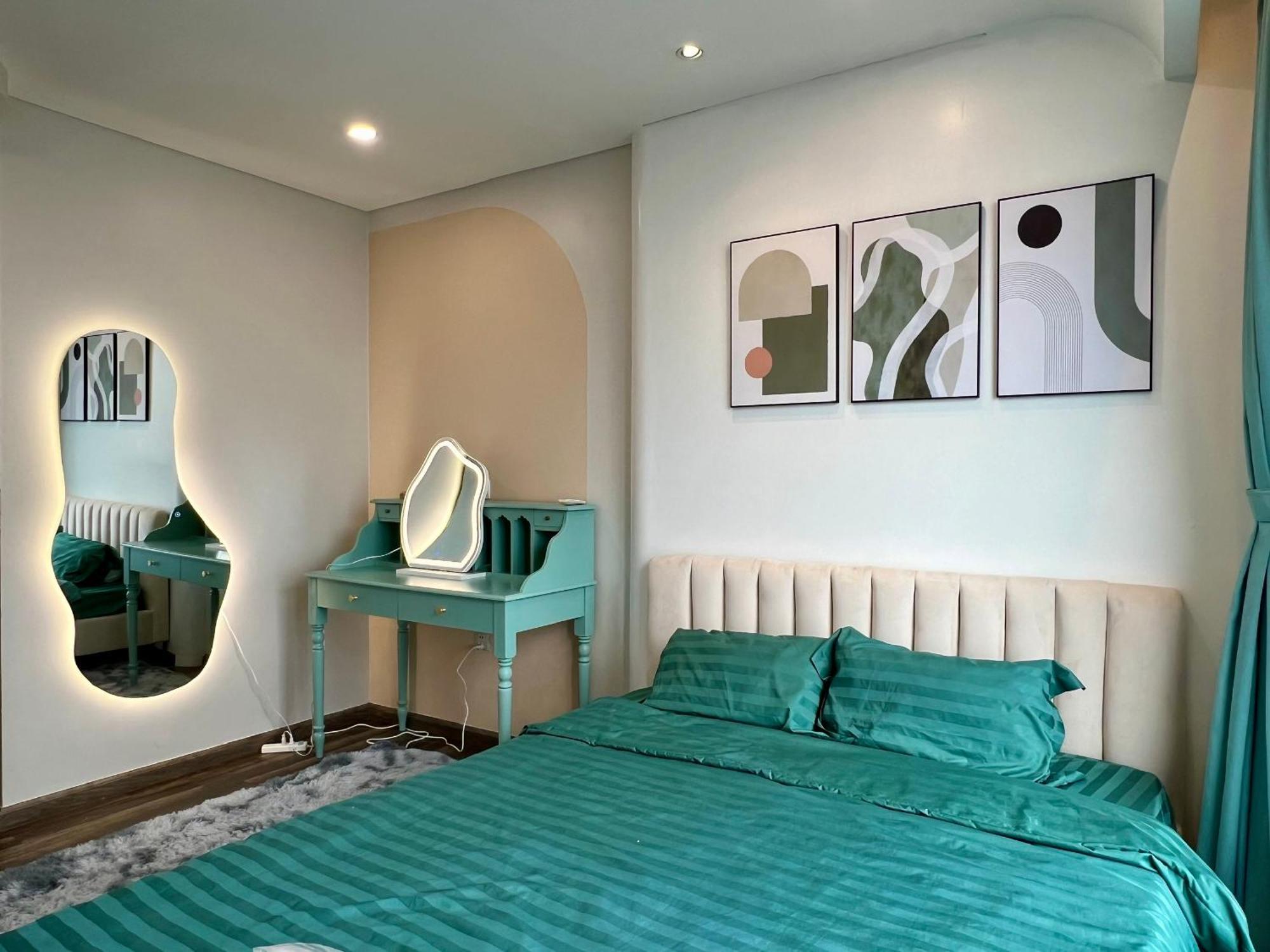 Khách sạn hẻo lánh Uphoenix Home- Hado Centrosa Garden *